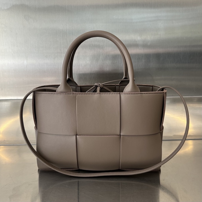 B Mini Tote 25X16x8