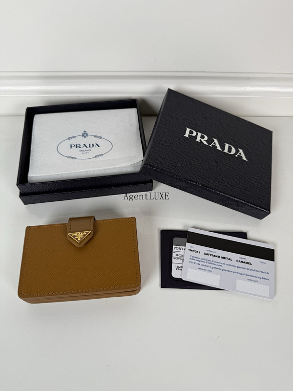 Prada P Saffiano 6.5 10cm