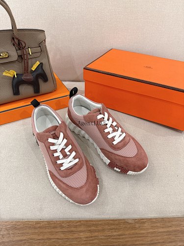 Bouncing New Arrival