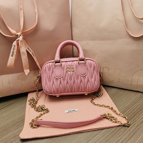MiuMiu Too Pretty Matelasse MiuWander 17X10.5X5CM