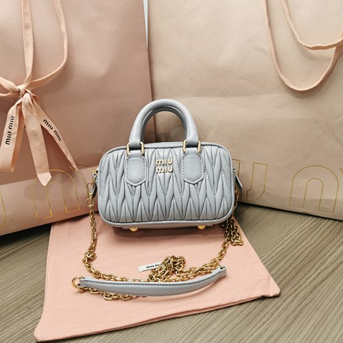 MiuMiu Too Pretty Matelasse MiuWander 17X10.5X5CM