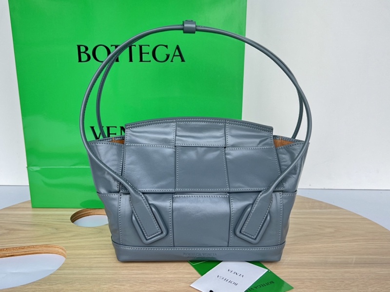 B ARCO33 Arco 23x21X9 33cm