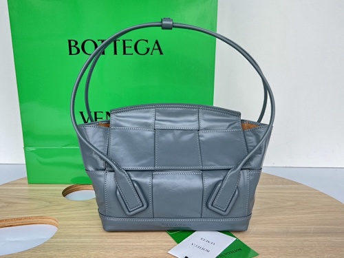 B ARCO33 Arco 23x21X9 33cm
