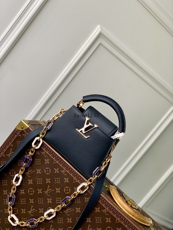 Louis Vuitton Capucines Taurillon LV