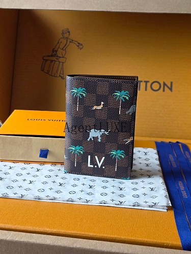 Louis Vuitton X The Darjeeling Limited The Darjeeling Limited Damier Heritage L.V