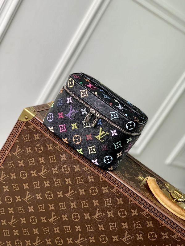 Louis Vuitton Nice Monogram LV