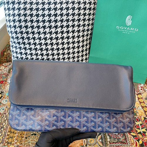 Goyard clutch