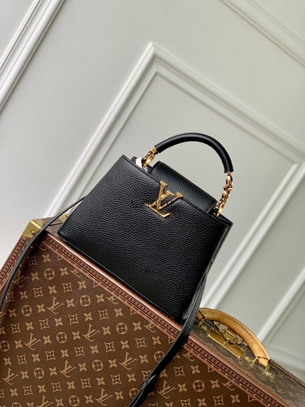 Louis Vuitton Capucines Monogram LV Taurillon