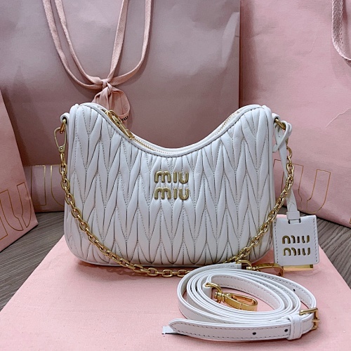 Miu Matelasse Miu 16.5cm 21cm 5.5 Cm