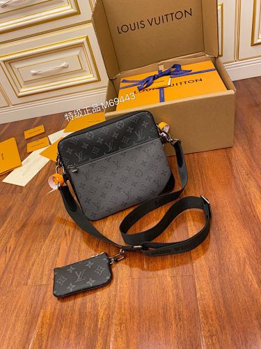 Louis Vuitton bag