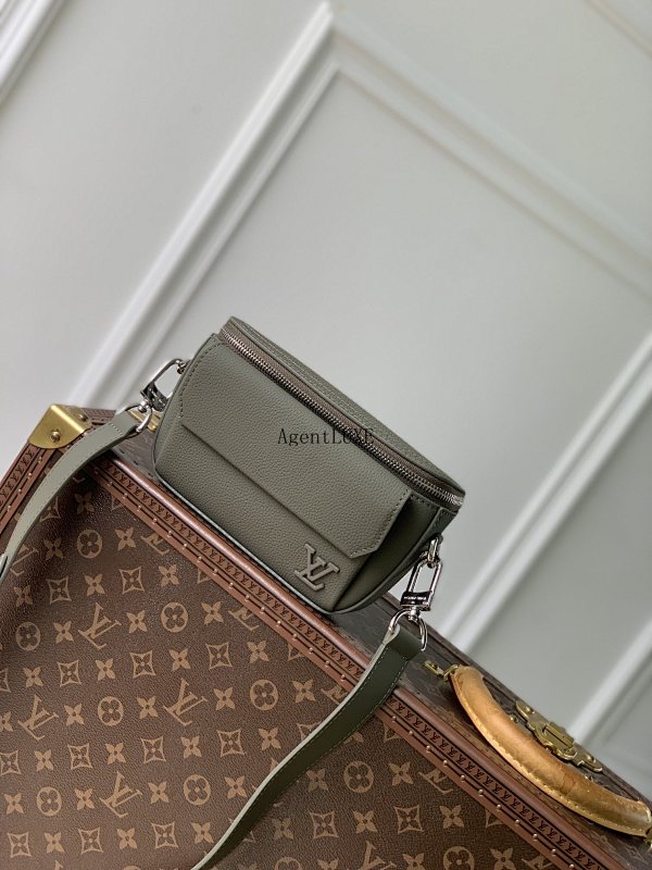 Crossbody bag from Agentluxe