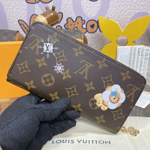 Louis Vuitton Zippy Monogram Vivienne Dragon Fruit Vivienne 19.5 10.5 2.5cm-9130035