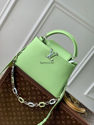 Louis Vuitton Capucines Taurillon LV