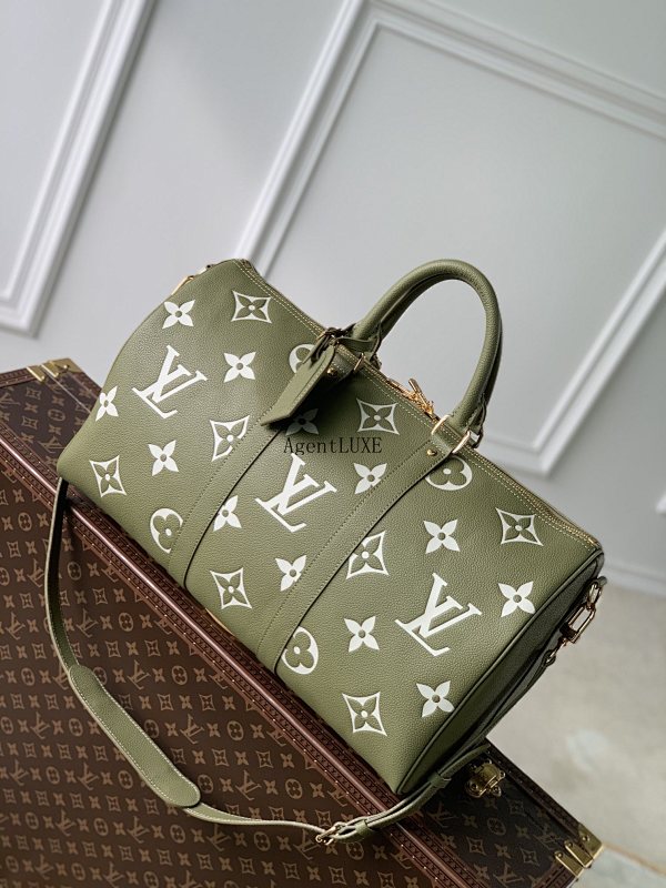 Louis Vuitton Keepall Bandoulière 45 Monogram Empreinte Monogram LV 45.0 X 27.0 X 20.0