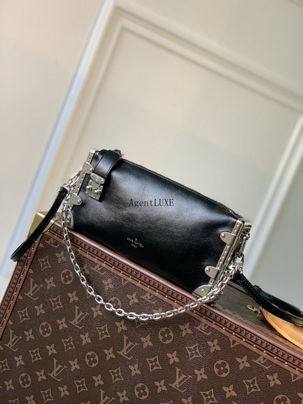 Louis Vuitton Slim Trunk S-lock
