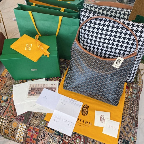 Goyard shoulder bag