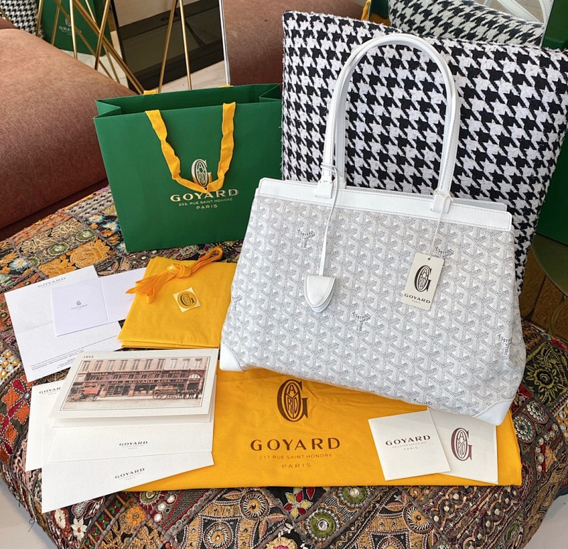 Goyard Bellechasse