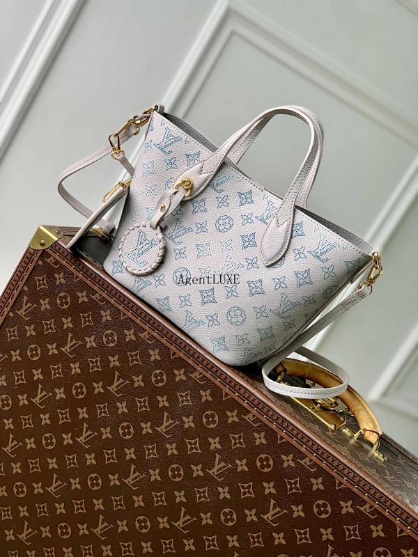 Louis Vuitton Blossom Flight Mode Monogram LV