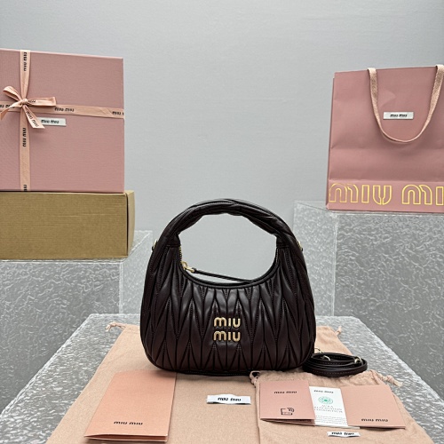 Miu Wander Hobo