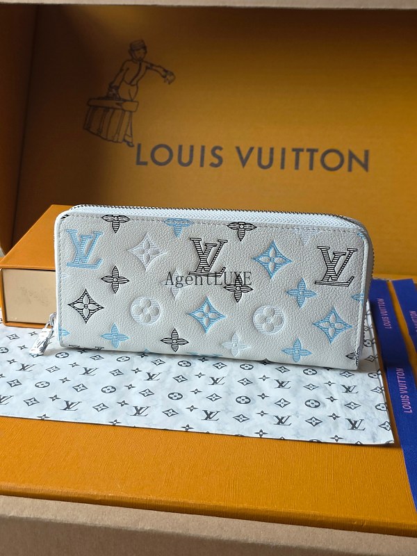 Louis Vuitton bag