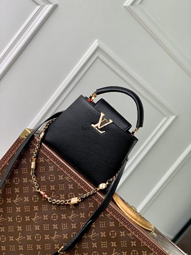 Louis Vuitton Capucines Lovelock Monogram LV