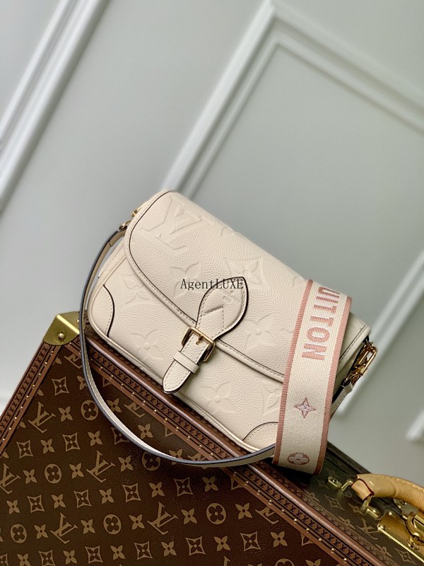 Louis Vuitton Diane Monogram Empreinte 23.0 X 16.0 X 8.5