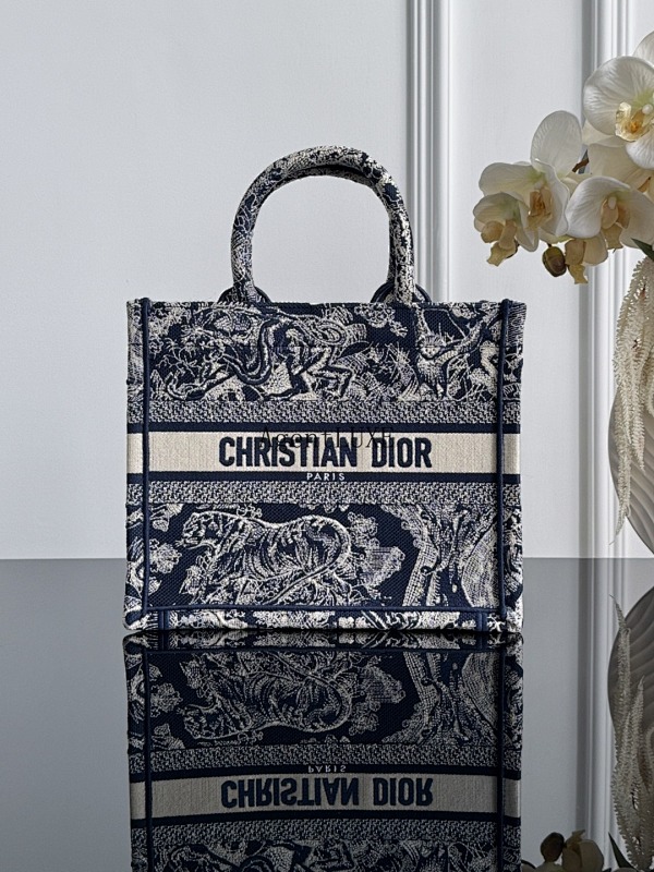 Tote bag from Agentluxe
