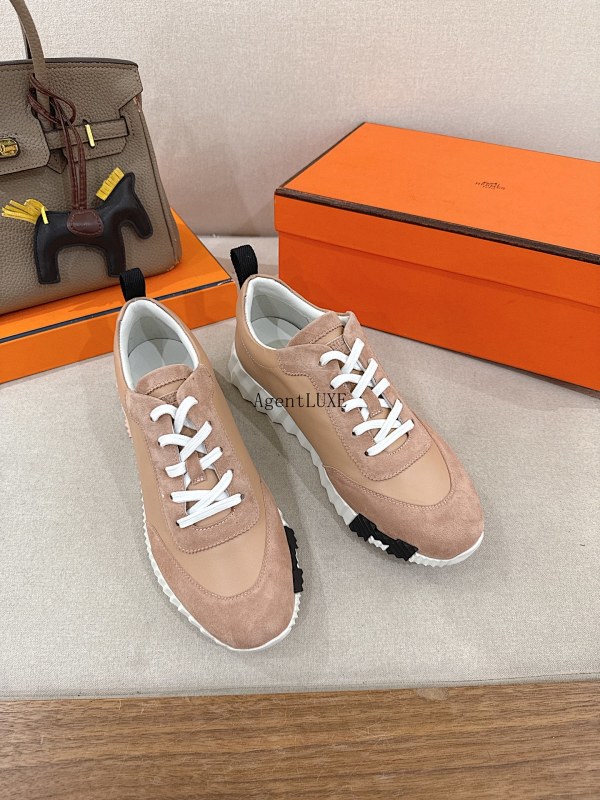Bouncing New Arrival
