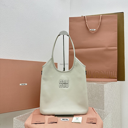 MiuMi Tote