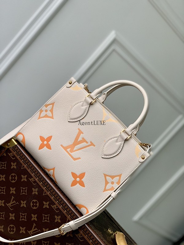 Louis Vuitton OnTheGo Monogram Empreinte Giant Monogram 25.0 X 19.0 X 11.5