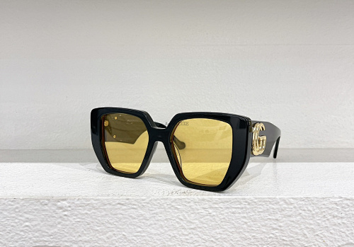 Gucc Model GG0956S Size 54 19-145