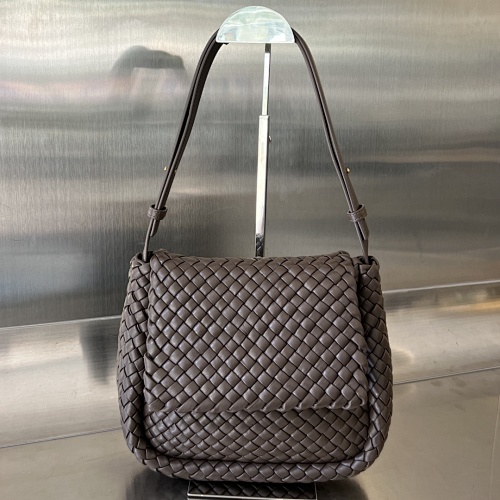 B Cobble Intrecciato