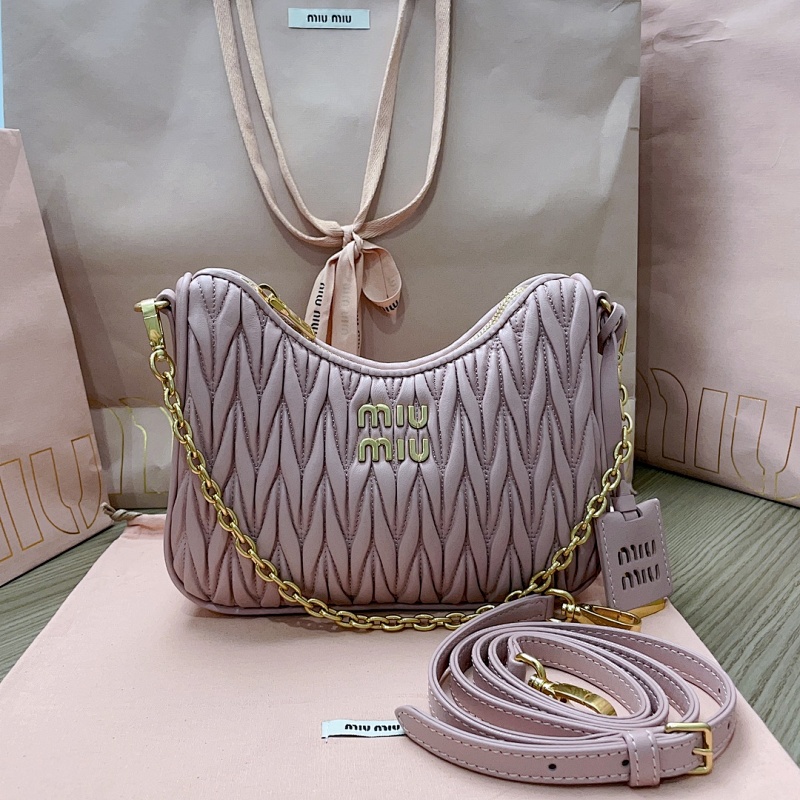 Miu Matelasse Miu 16.5cm 21cm 5.5 Cm
