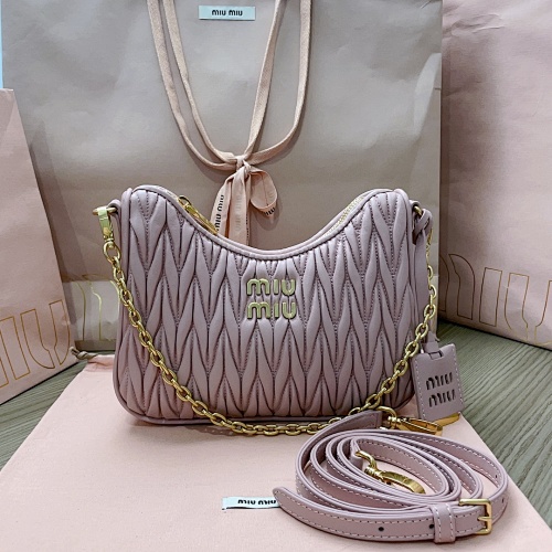 Miu Matelasse Miu 16.5cm 21cm 5.5 Cm