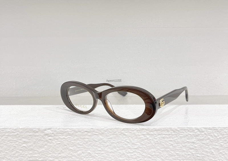 Gucc Model GG1527S Size 54 17-145