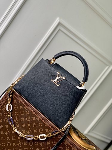 Louis Vuitton Capucines Taurillon LV