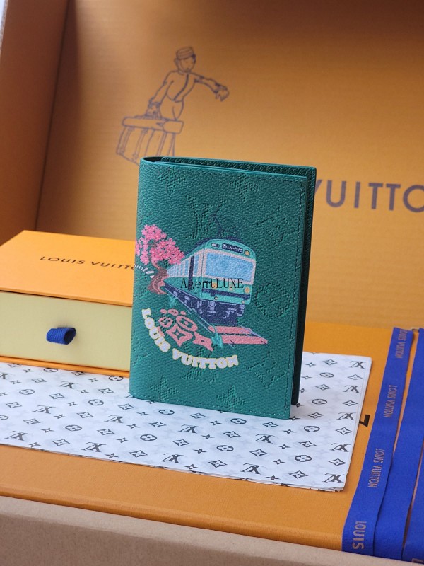 Louis Vuitton Passport Holder Green
