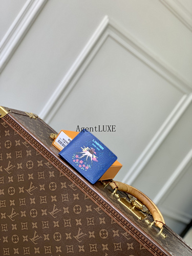 Slender Monogram