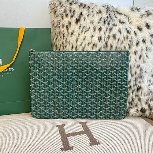 Goyard clutch