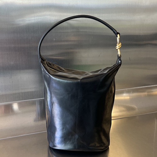 Bv Hobo Knot 31x23x14