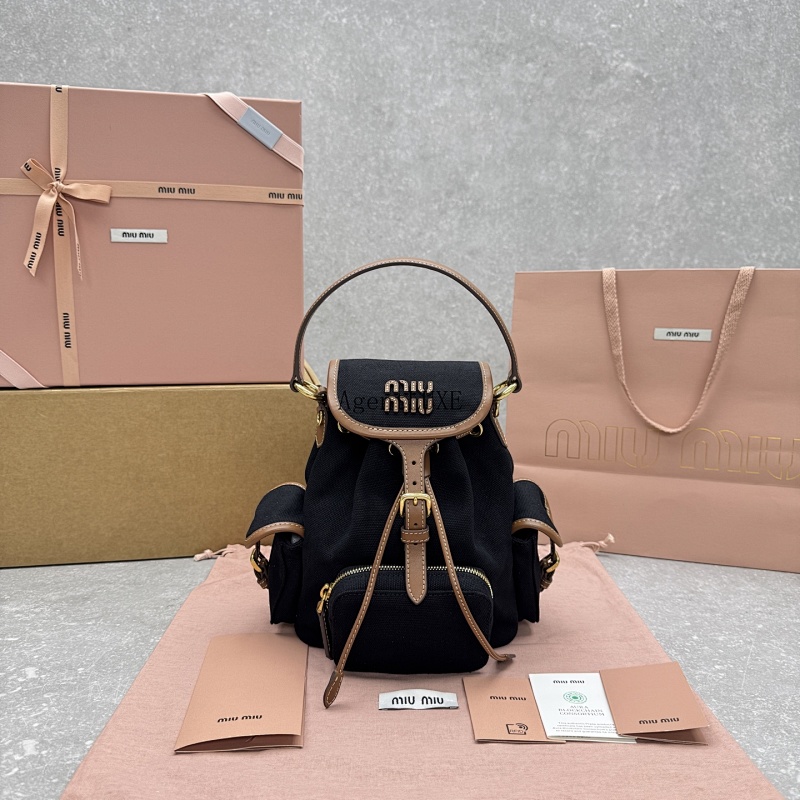 Miumi ② Q Miu