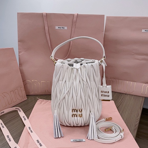 MiuMiu Matelasse 20X18X14CM