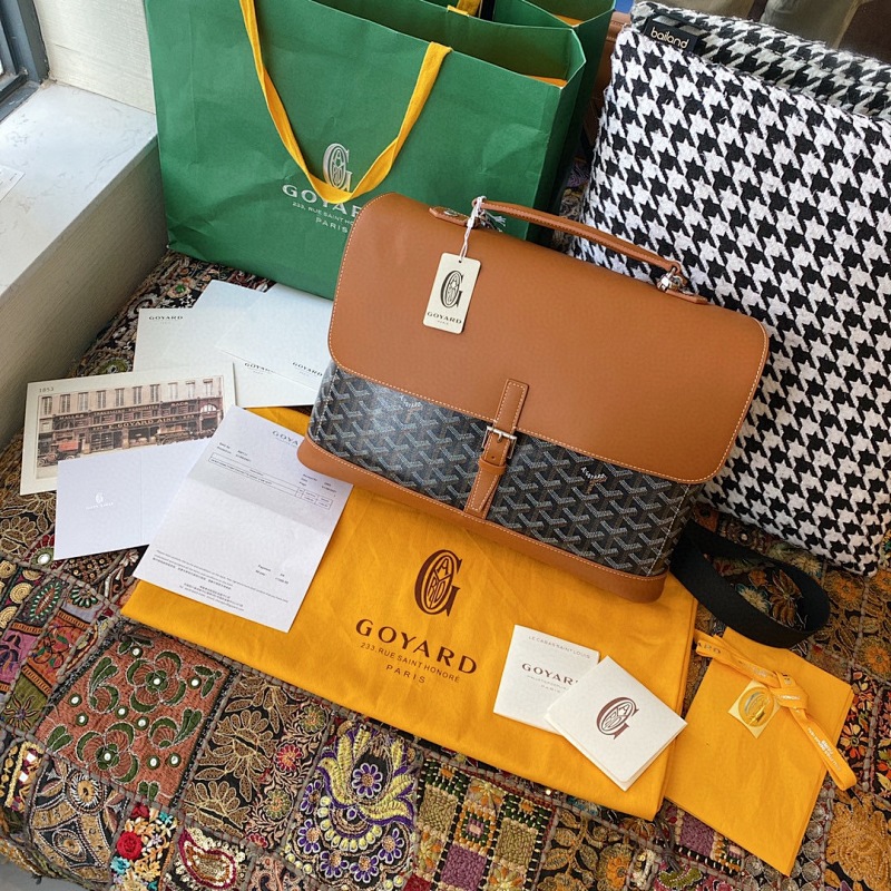 Goyard bag