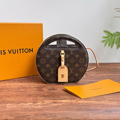 Louis Vuitton Around Me