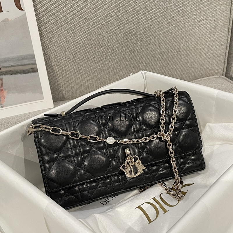 Crossbody bag from Agentluxe