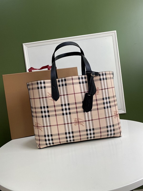 Shopping bag from Agentluxe