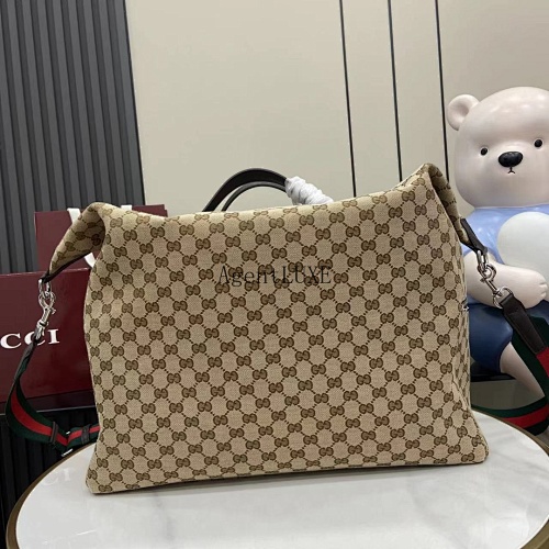 Gucci travel bag