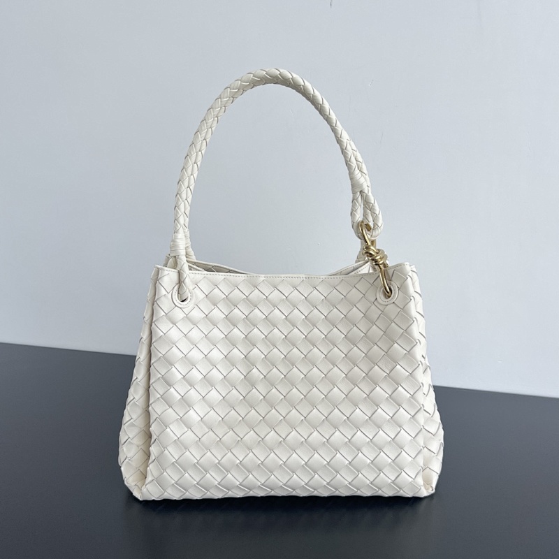 BV Intrecciato Mini BV Knot Size 30X26X20cm