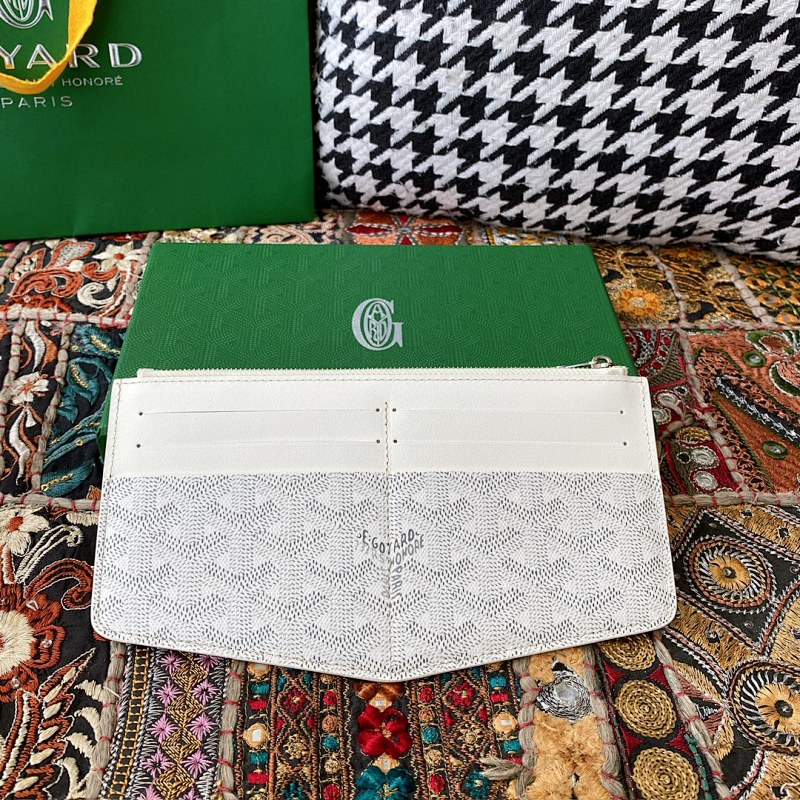 Goyard bag