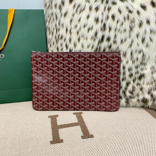Goyard clutch